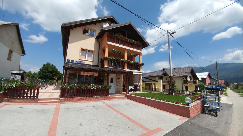 Guest House Mijic Кореница Екстер'єр фото